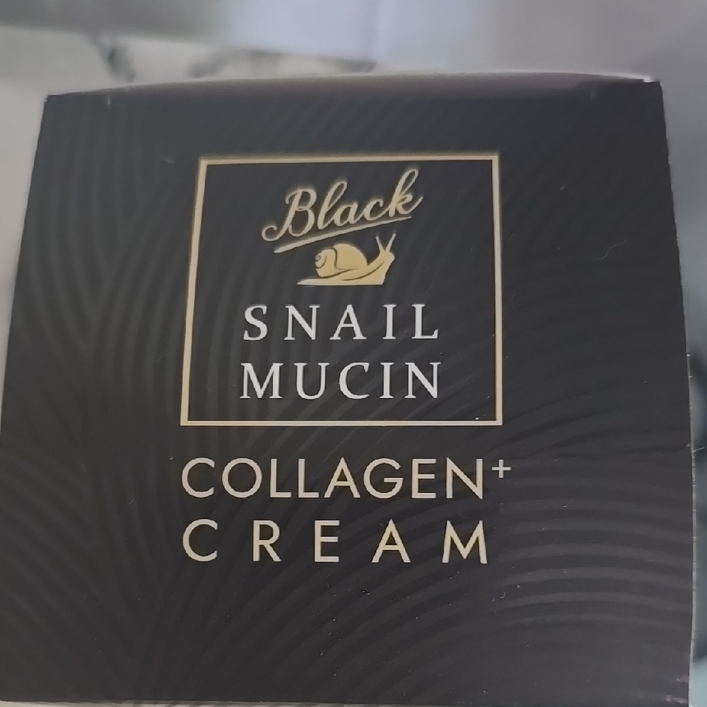 Glamfoxx Black Snail Mucin Collagen Cream